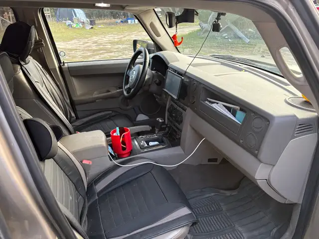 Jeep Commander 2006581029145682257924