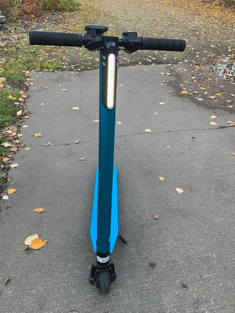 BLUE LITHIUM POWERED ELECTRIC SCOOTER in eBike in Strathcona County - Image 2