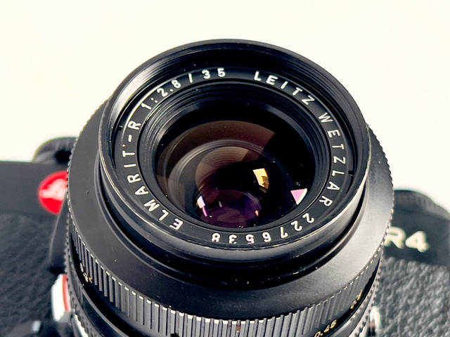 Leica R 4 et objectif Elmarit 35 mm 2,8 v3 en parfait état. dans Appareils photo et caméras  à Ville de Montréal - Image 4