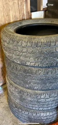 Winter tires 275/60R20