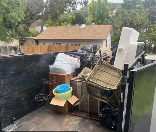 Junk Removal Edmonton – Same Day Available | Free Quote472758643684157441