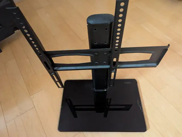 Fitueyes Universal Swivel TV Stand / Tabletop Mount in Video & TV Accessories in City of Toronto - Image 2