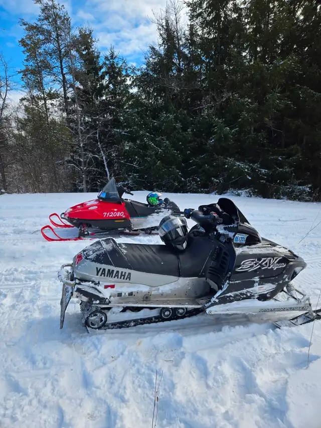 700cc Yamaha Viper snowmobile in Snowmobiles in Mississauga / Peel Region - Image 4