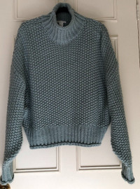 H & M Ribbed Turtleneck Khaki green Sweater: Small