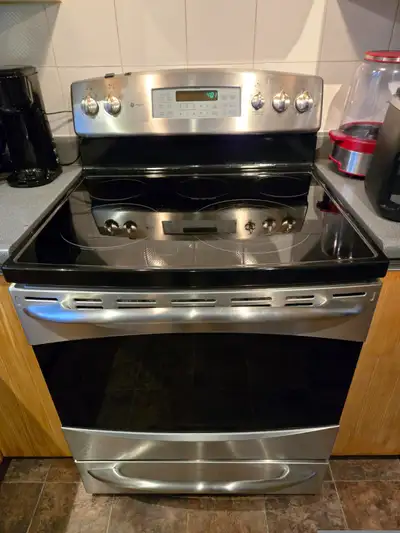 Cuisinière GE Profile, View more