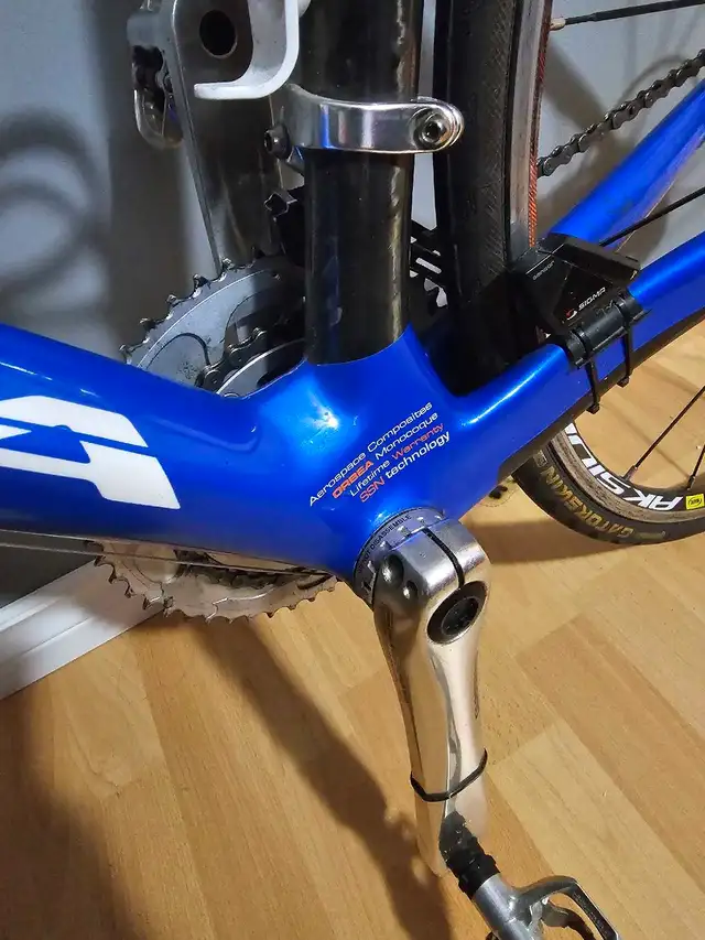 Orbea Onix road bike in Road in City of Toronto - Image 4