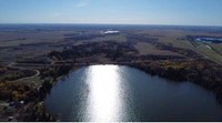 118ft of true Lake Front property 0.6acres