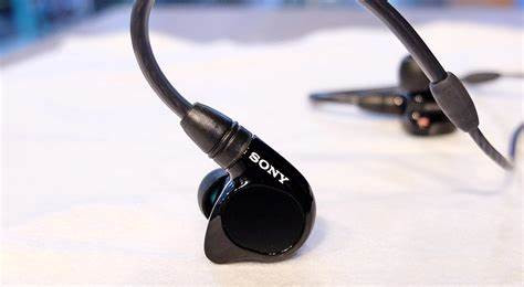 Sony IER-M7 in-ear Premium Monitor Headphones dans Écouteurs  à Ville de Montréal - Image 4