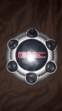 2  - GMC Truck Logo - 6 Lug Center Caps # 15712371