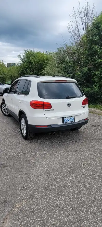 Looking to sell my 2012 Volkswagen Tiguan SE, a versatile SUV with 108024 kilometers, perfect for ci...
