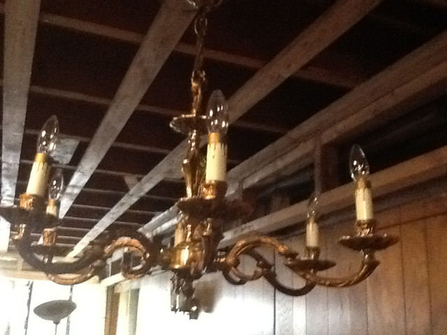 Lustre chandelier 5 branches laiton dans Éclairage intérieur et plafonniers  à Ville de Montréal - Image 2