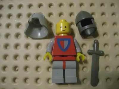 $8 for the lot. (or $7.50 with only 1 helmet) Parts are all from the late 1970's / early 1980's EXPE...