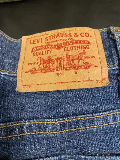 Women's Levis 550 bootcut jeans - size 14 long, View more