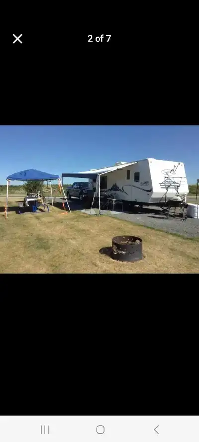 Roulotte: TRAIL BAY R-VISION 2008 25RKS 25pi, 5000 lbs ***PRIX NÉGOCIABLE*** ** English to follow **...