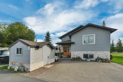 25074 South Pine Lake Road, Rural Red Deer. Located east of Red Deer and 1.5 hours from Calgary and...