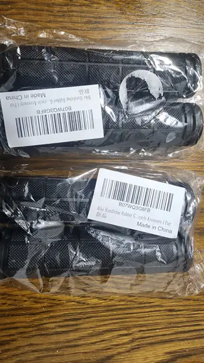 2 pair of Mountain bike hand grips, View more