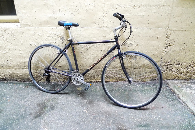 PEUGEOT - Hybrid Bike - 18"/45.5cm dans Randonnée, ville et hybrides  à Ville de Montréal