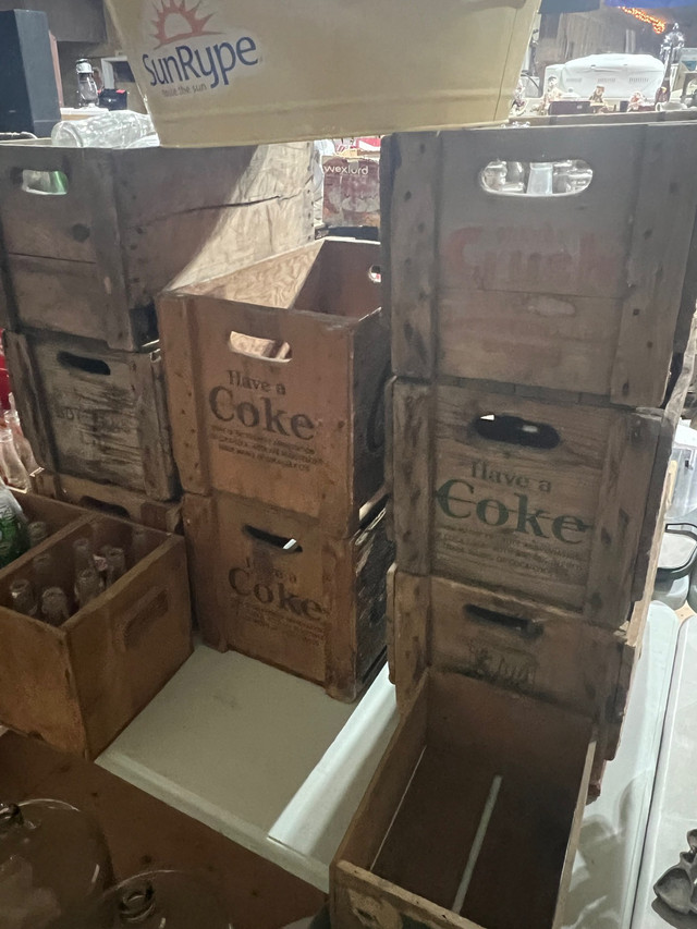 Vintage pop bottles and crates in Arts & Collectibles in Saskatoon - Image 2