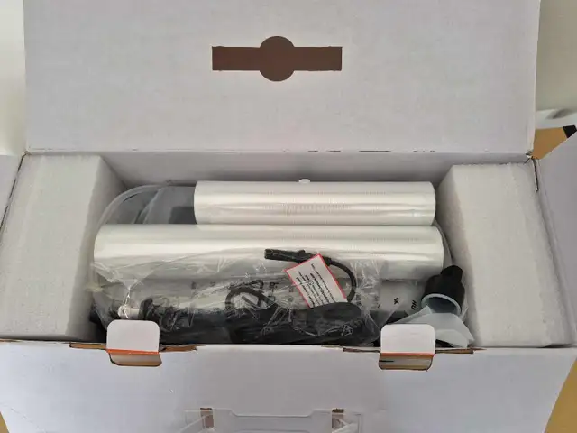 Liwunon Vacuum Sealer in Processors, Blenders & Juicers in Mississauga / Peel Region - Image 6
