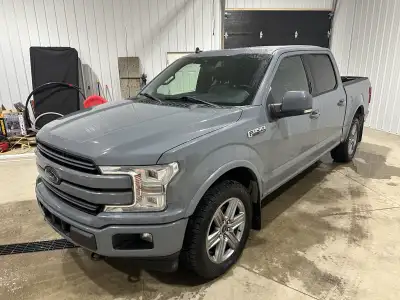 3.5L Ecoboost twin turbo 10 speed Highest trim package available with moonroof and 360 cam Excellent...