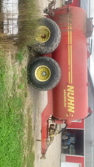 4200 US gallon manure vacuum tanker, great solid shape, always stored inside. Original paint and tir...