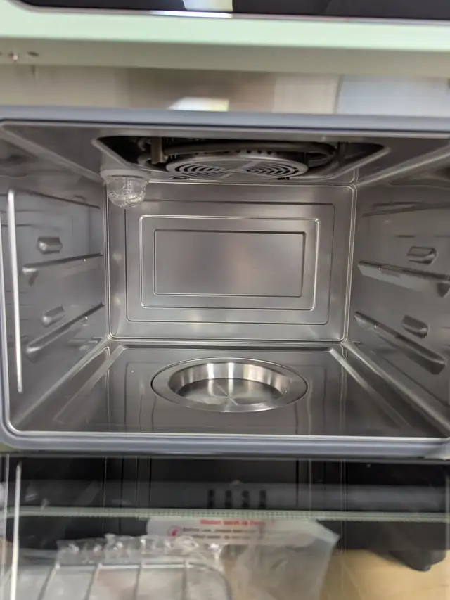 Compact 13 Qt Convection Air Fryer & Steam Oven – Multifunctiona in Heaters, Humidifiers & Dehumidifiers in Mississauga / Peel Region - Image 9