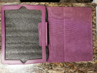 IPad/ Tablet case in good condition