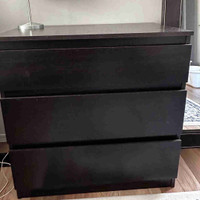 Black dresser in very good condition 
