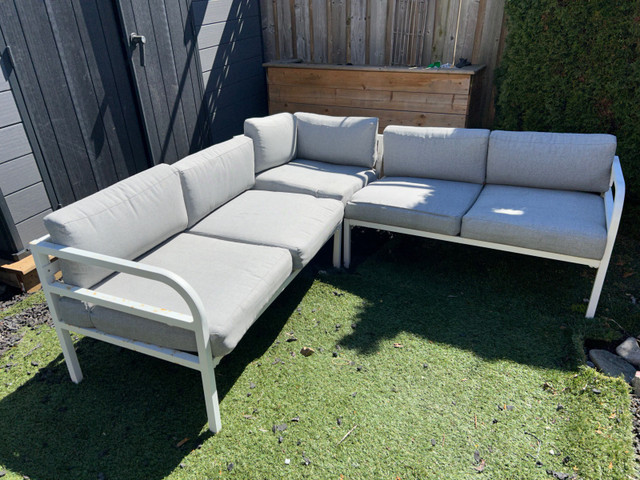 Outdoor Sectional Couch  in Patio & Garden Furniture in Oakville / Halton Region