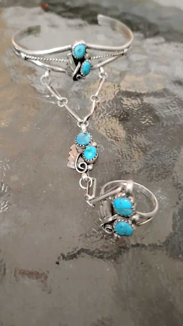 Turquoise Slave Bracelet and Ring Set in Jewellery & Watches in Downtown-West End - Image 2