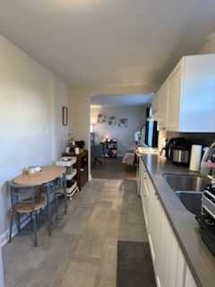 2 bedroom in Port Credit 5