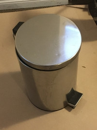 Stainless steel trash can with pedal $20