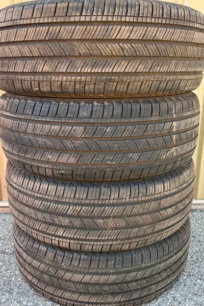 EXCELLENT CONDITION 4 x 215/55/17 MICHELIN PRIMACY ALL SEASON TIRES $650 NO RIMS DOT 2023 100% TREAD...