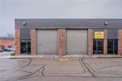 This prime double-unit industrial condo is located in the highly desirable Northland Business Park,...