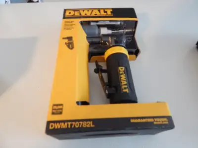 Meuleuse à angle DEWALT DWMT70782L je demande 75$