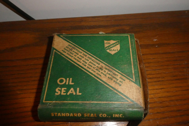 Standard oil seal  #42-1095 dans Moteur, Pièces de Moteur  à Laurentides - Image 3