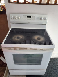Stove, Kenmore electric glass top & convectional oven