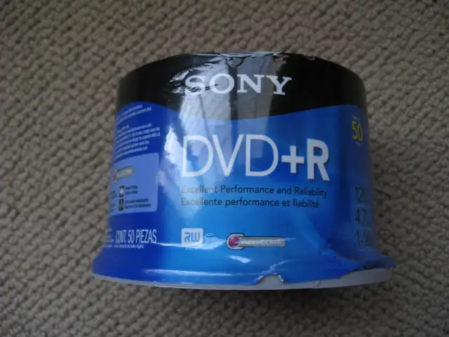 NEW / NEUF Sony DVD Recordable 50 disc spindle pack in CDs, DVDs & Blu-ray in City of Montréal - Image 2