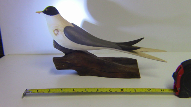 Wood Carving of a Bird in Arts & Collectibles in City of Toronto