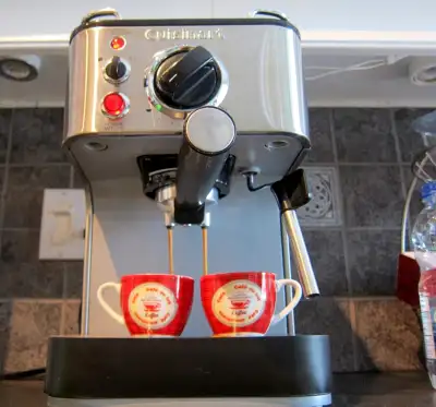 CUISINART EM-100C ESPRESSO MAKER COFFEE MACHINE WITH BOX NICE!, View more