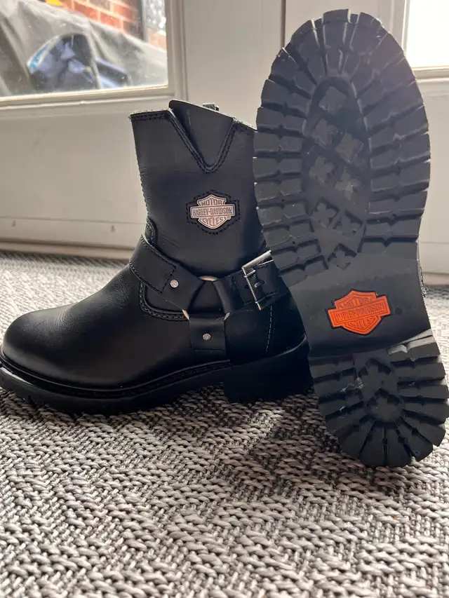 HD Motorcyle Boots - Ladies in Men's Shoes in Peterborough - Image 3