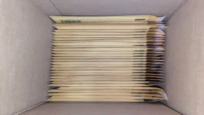 Enveloppes expédition en papier de format 6 x 9 pouces rembourrées, 29 unités Coût : 20$ le lot Comp...