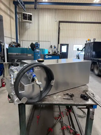 -Custom Slip Tanks! -GPI pump -Internal baffles, spring loaded vent cap -3/16” Aluminum throughout -...