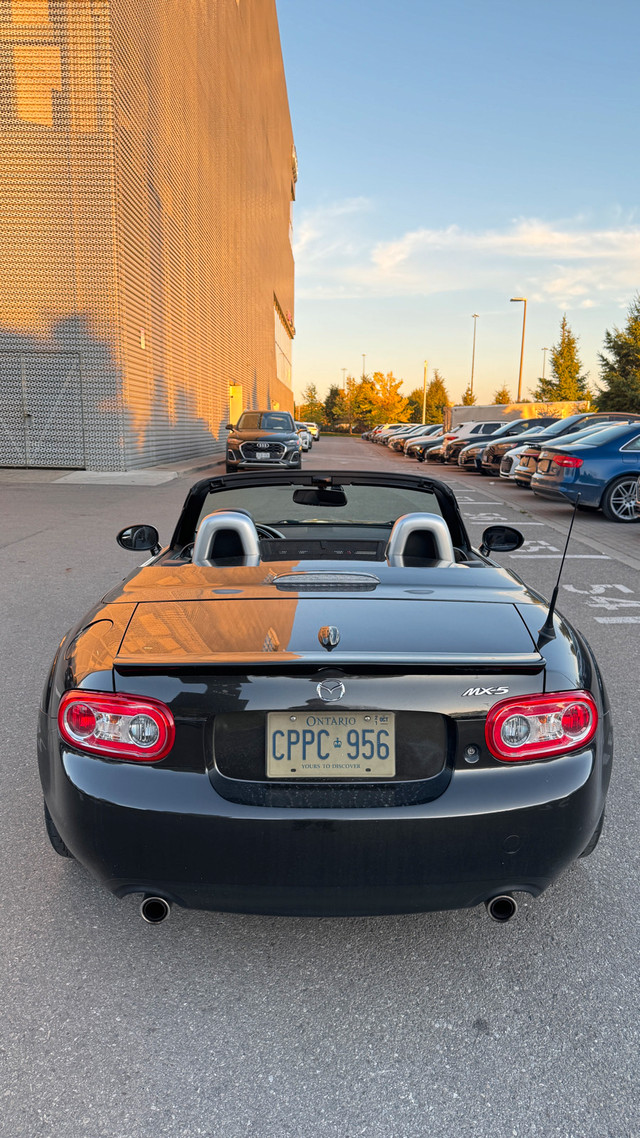 2012 Mazda Miata in Cars & Trucks in City of Toronto - Image 4