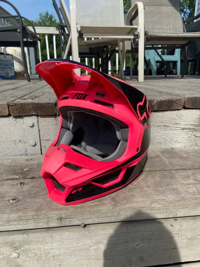 FOX Motocross Helmet in Dirt Bikes & Motocross in Winnipeg - Image 2