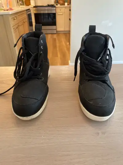 Speed and Strength moto boots. Size 9, only used a handful of times like new