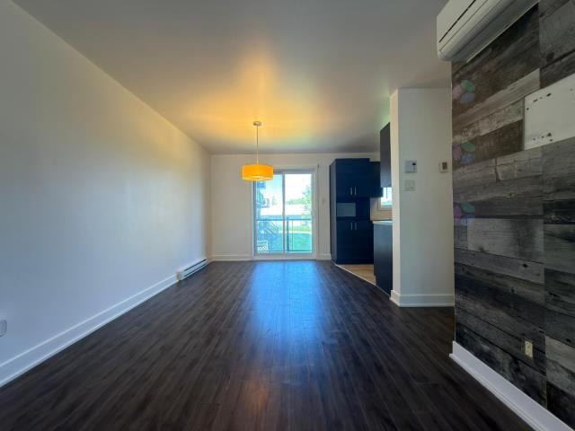 Magnifique et Lumineux / Marvelous and Bright Duplex - 4 1/2 — photo 3