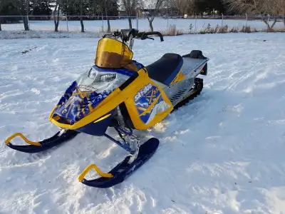 Get ready for winter Fun with this 2007 Ski-Doo Summit X-RS mountain snowmobileEngine & PerformanceM...