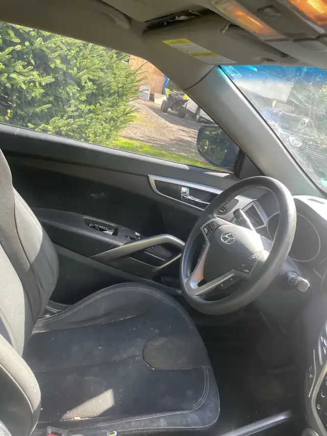 2012 veloster573329967657799682