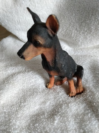 Miniature Pinscher Statue